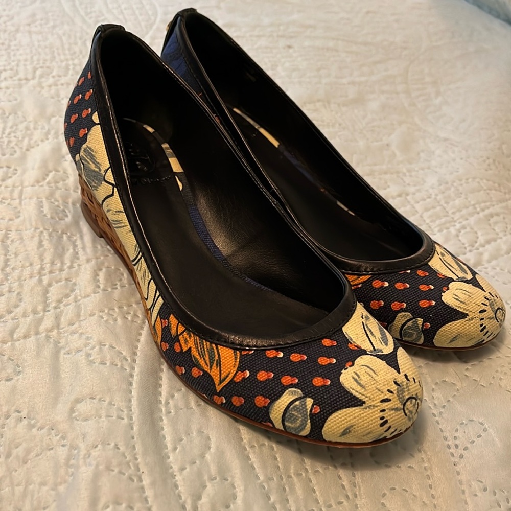 Tory Burch cute wedges